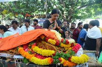 Celebrities Pay Homage To Geetanjali